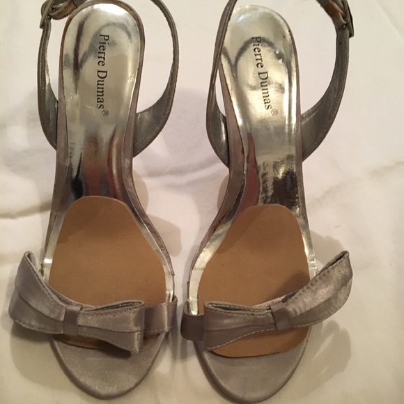 Never worn Pierre Dumas sling back silver heels - Picture 1 of 5